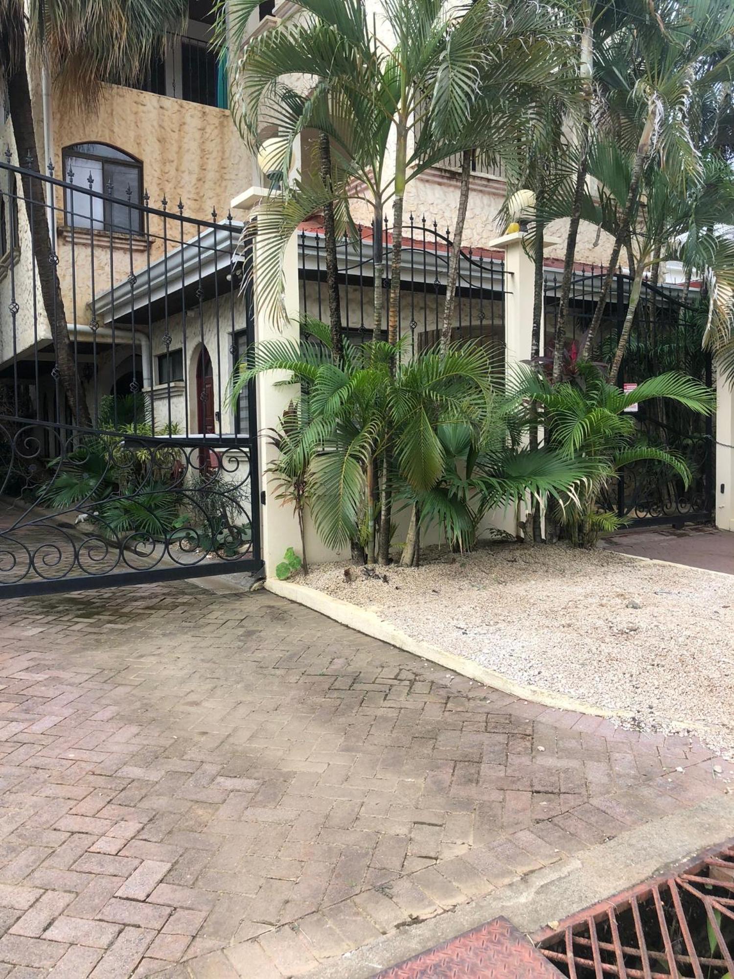 La Buena Vida 2 Apartment Tamarindo Exterior photo